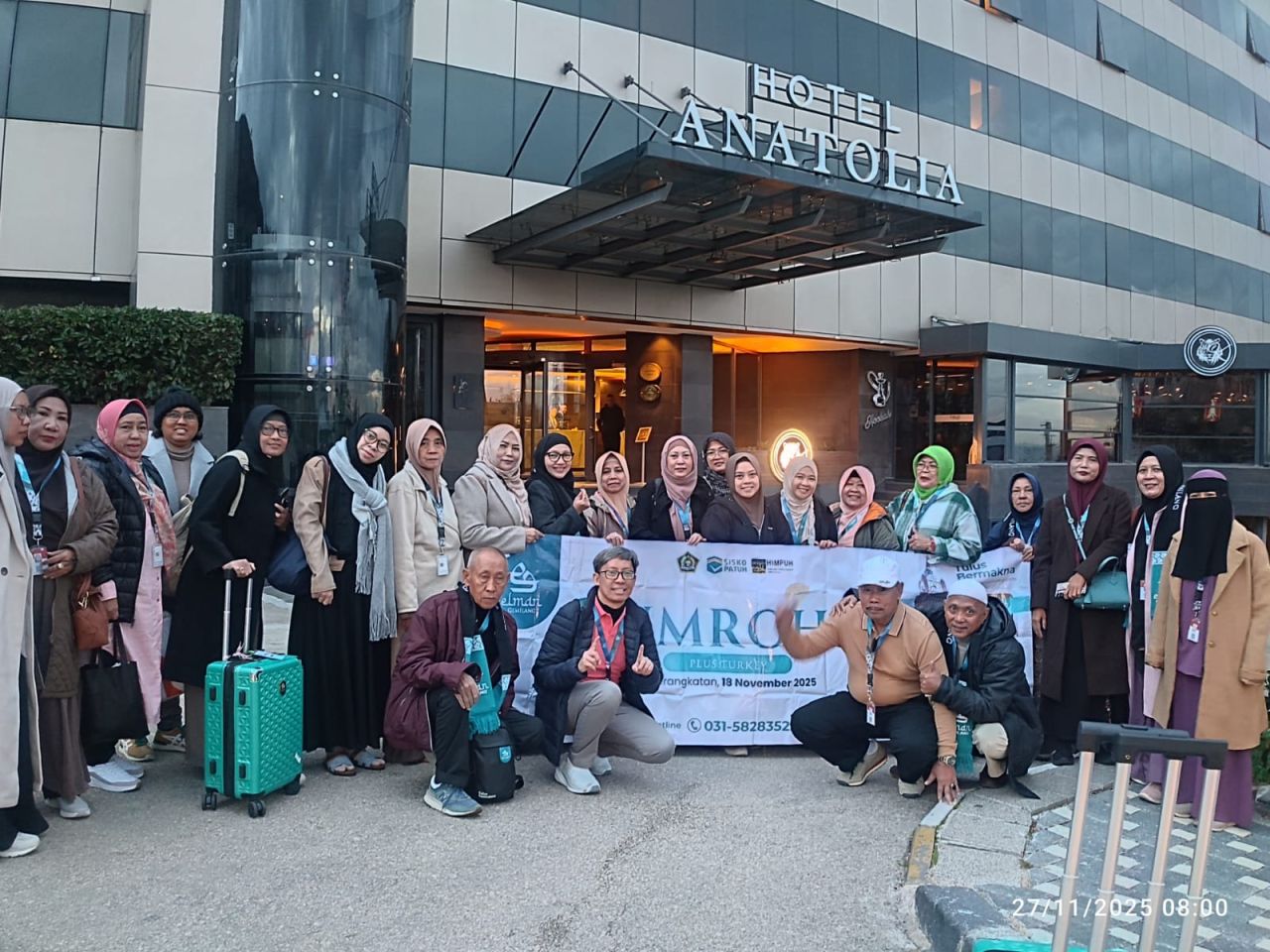 TURKI - Rombongan jamaah Umroh Plus Turki keberangkatan 18 November merasakan sensasi luar biasa bersama program PT Elman Gemilang dengan rute ibadah Umroh dari Madinah, hotel yang tidak jauh dari Masjid Nabawi dan Masjidil Haram, Minggu (30/11/2025).