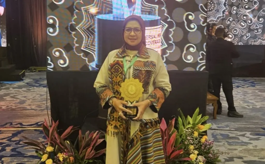 Penerimaan Penghargaan UHC Award 2026 Jadi Kado Manis Hari Jadi Kabupaten Sidoarjo ke 167