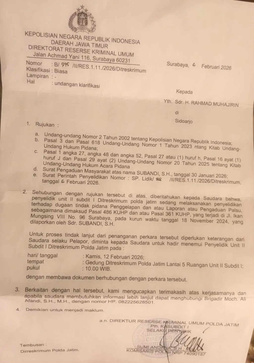 PANGGILAN - Rahmat Muhajirin memenuhi panggilan tim penyidik Reskrim Polda Jatim untuk memberikan klarifikasi soal laporan Bupati Sidoarjo Subandi beberapa waktu lalu.