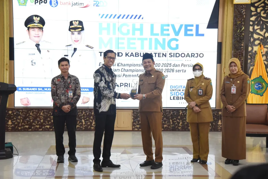 Percepat dan Perluas Transaksi Digital, Pemkab Sidoarjo Segera Terapkan Pembayaran QRIS Tap di Pasar dan OPD