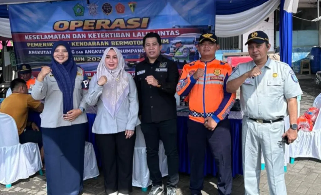 OPERASI ODOL - Petugas gabungan Dishub, Polresta, Jasa Raharja dan dua anggota DPRD Sidoarjo melaksanakan operasi keselamatan dan ketertiban lalu lintas di JL Raya Siring, Kecamatan Porong, Sidoarjo, Jumat (10/04/2026) kemarin.