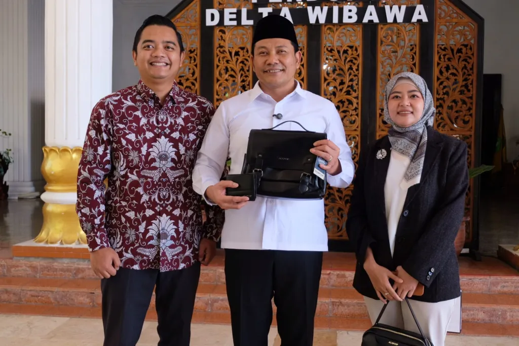 Buktikan Berkualitas Internasional, Kerajinan Kulit Lokal Sidoarjo Siap Tampil Memukau di Paris Fashion Week