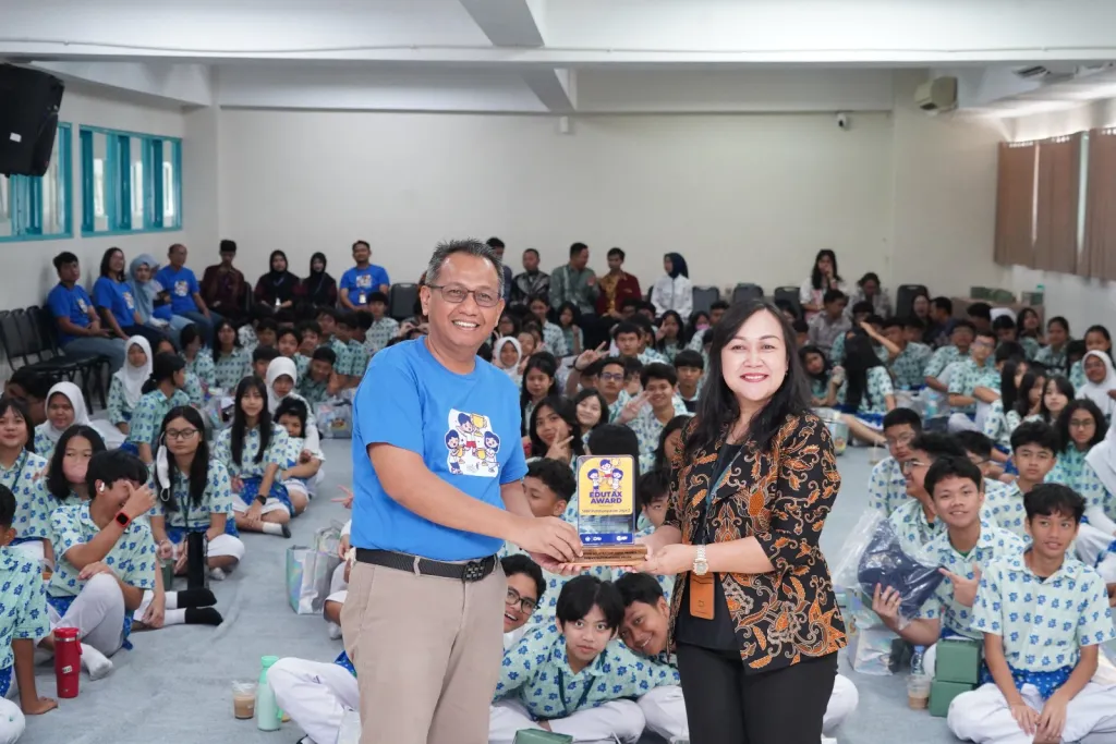 Tanamkan Kesadaran Pajak Sejak Dini, Kanwil DJP Jatim II Gelar Pajak Bertutur 2026 di SMP Pembangunan Jaya 2 Sidoarjo