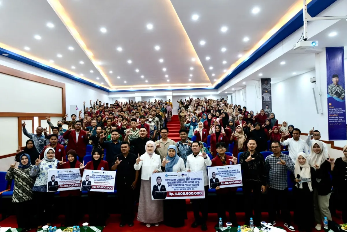 Komitmen Nyata DPR RI dan Partai NasDem, Beasiswa KIP Kuliah Senilai Rp 4,6 Miliar Cair untuk 101 Mahasiswa UMSIDA