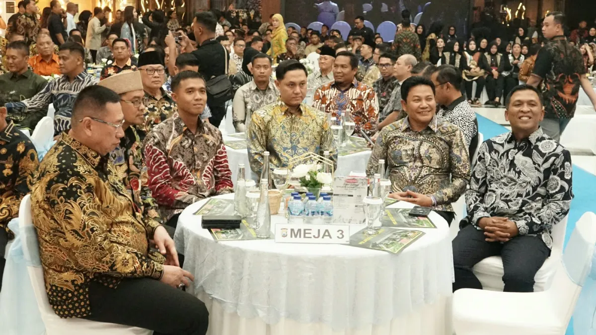 Di Kenal Pamit Kapolresta Sidoarjo, Bupati Subandi Ajak AKBP Bobby Terus Perkuat Sinergi Jaga Kondusivitas Kota Delta