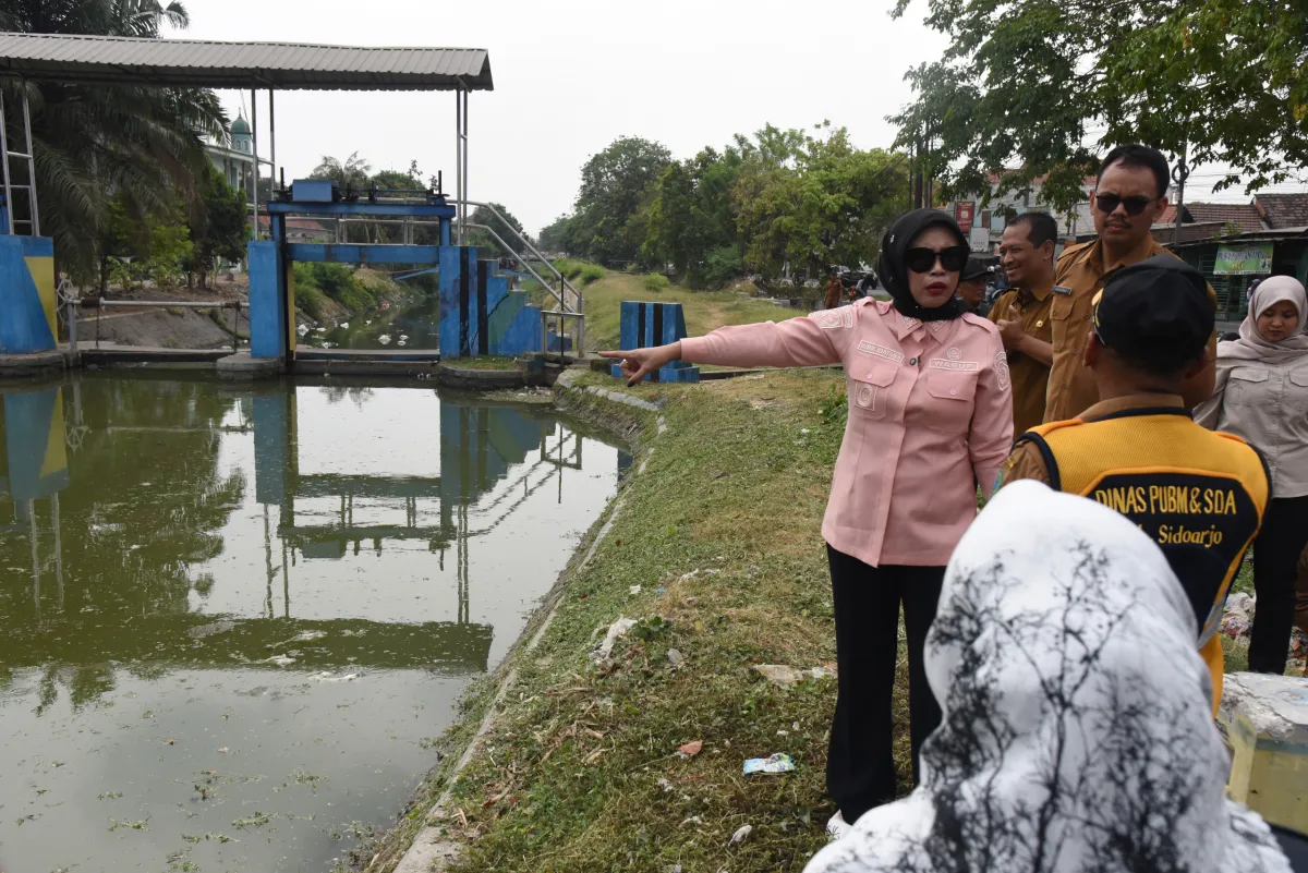 Gagas Sulap Jadi Wisata Air Hingga Sentra UMKM, Wabup Mimik Dorong Normalisasi Sungai Afvour Wilayut Dioptimalkan