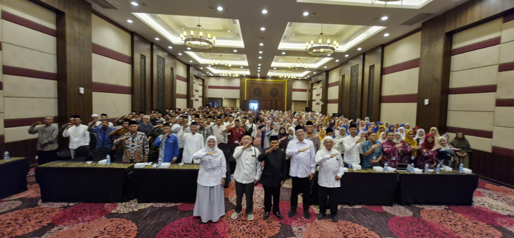 MANASIK - Kementerian Haji dan Umroh (Kemenhaj) Kabupaten Sidoarjo mulai melaksanakan Manasik bagi Calon Jamaah Haji (CJH) di Five Hotel Sidoarjo, Senin (02/02/2026).