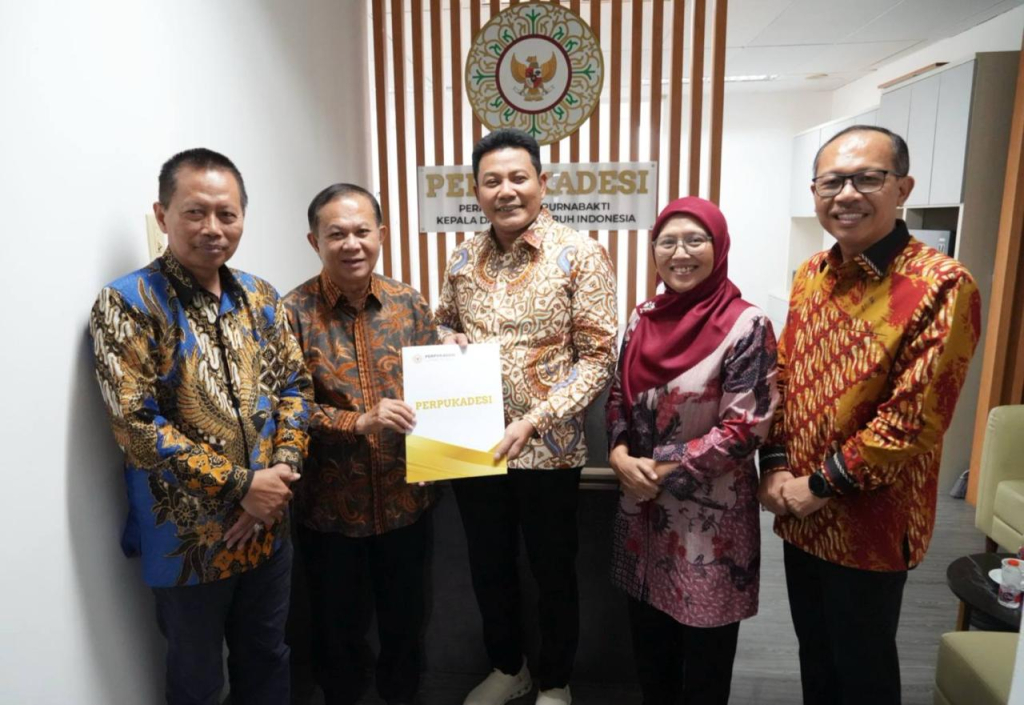 DUKUNGAN - Bupati Sidoarjo.Subandi melakukan audiensi dengan Sekjen Perpukadesi, Sokhiatulo Laoli soal kerja sama strategis di sektor pendidikan, ketenagakerjaan dan pemberdayaan masyarakat di Jakarta, Selasa (12/05/2026).