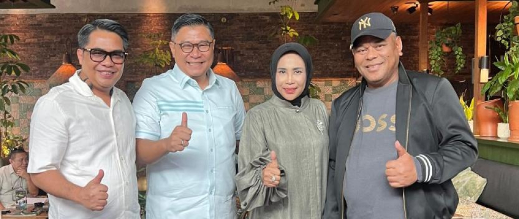 LOBI - Wabup Sidoarjo Mimik Idayana mengambil langkah taktis menjemput bola menemui beberapa pejabat kementerian terkait dan anggota Komisi V DPR RI Danang Wicaksana Sulistya memperjuangkan pembangunan Flyover Gedangan.