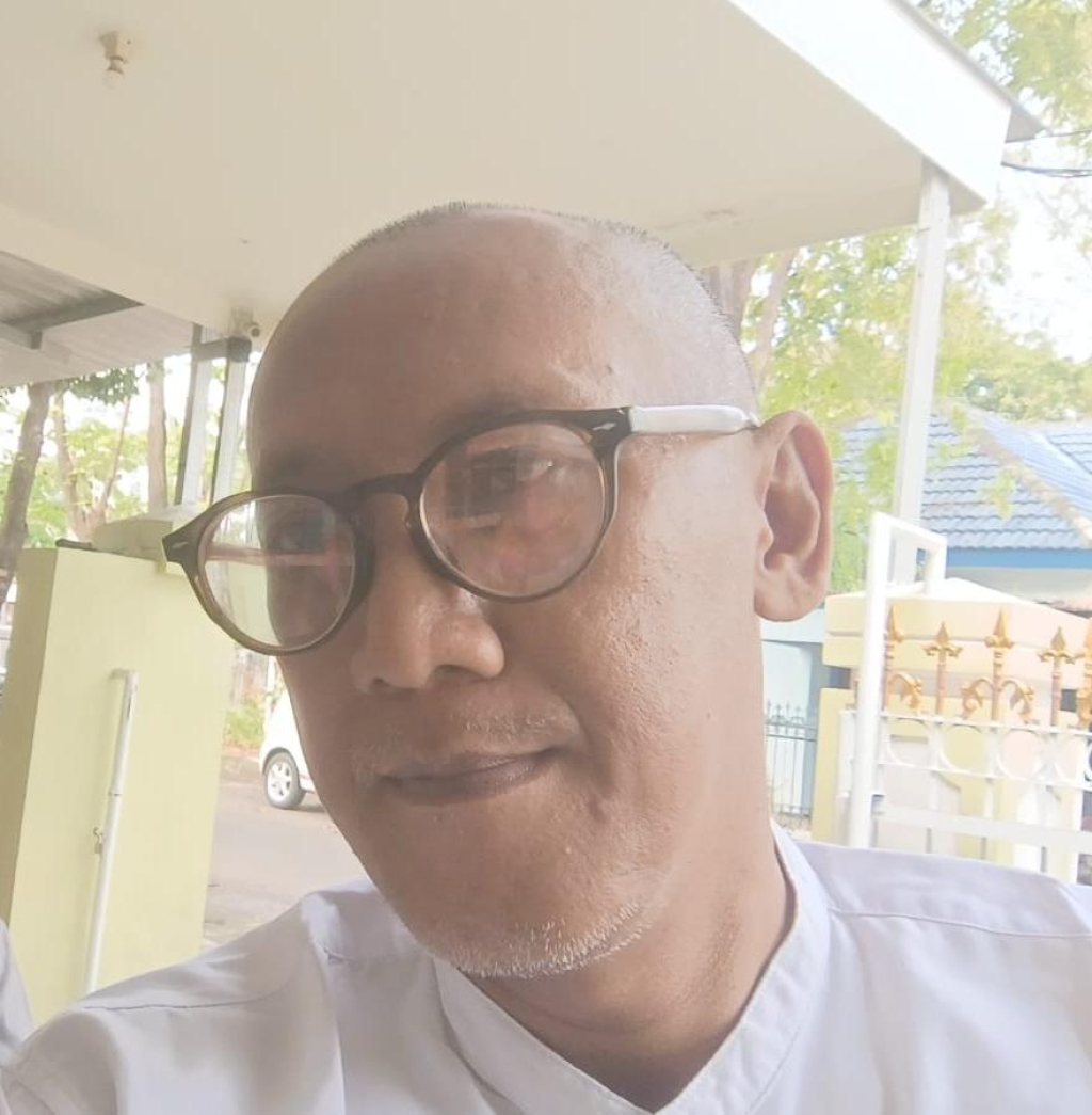 Badruzzaman Pemerhati Kebijakan Publik dan Pendidikan Sidoarjo