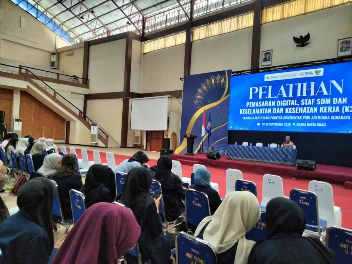 Baca juga : Siap Tarung Dunia Kerja, 563 Lulusan Universitas Adi Buana Surabaya Ikut Pelatihan dan Uji Kompetensi LSP P1