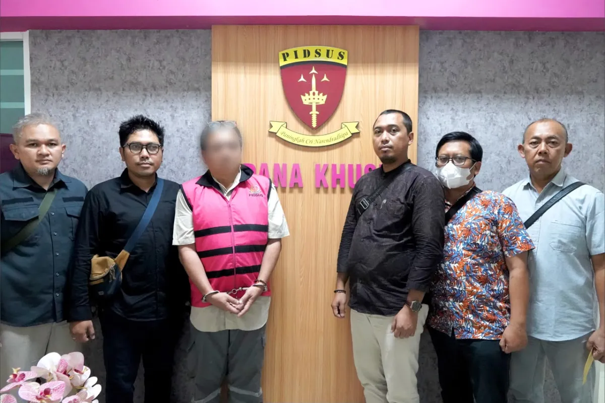 Bikin Faktur Pajak Fiktif Hampir Rp 1 Miliar, Bos Perusahaan Konstruksi Diserahkan Penyidik Pajak ke JPU Kejari Sidoarjo