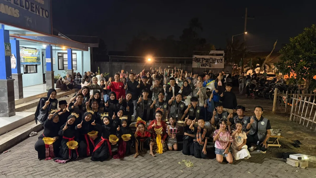 KKNT - Semangat pengabdian dan kolaborasi mewarnai perjalanan mahasiswa Kuliah Kerja Nyata Tematik (KKNT) Universitas Negeri Surabaya (UNESA) 2026 di Desa Ampeldento, Kecamatan Pakis, Malang selama 2 bulan kemarin.