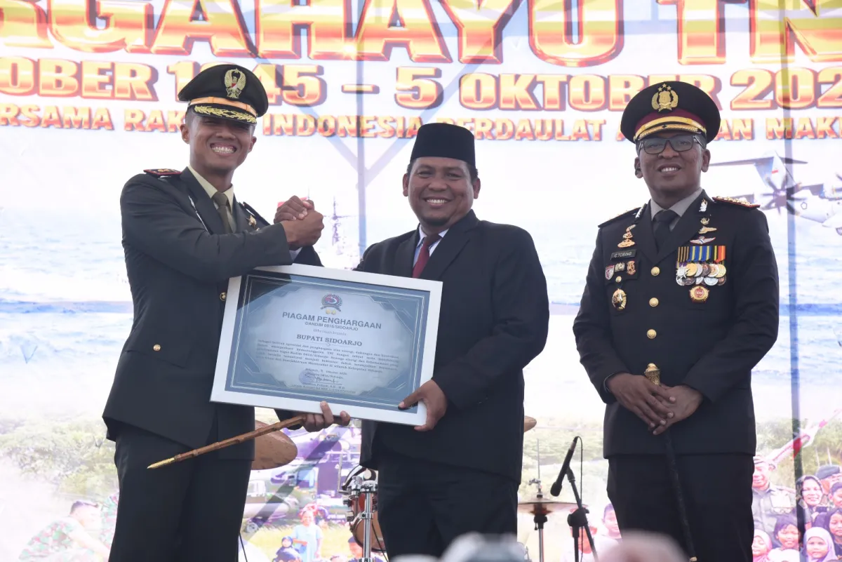 Baca juga : Sinergi Kuat TNI dan Pemkab Sidoarjo di HUT ke 81, Dari Prestasi TMMD Hingga Dekat Rakyat Lewat Reog dan Baksos