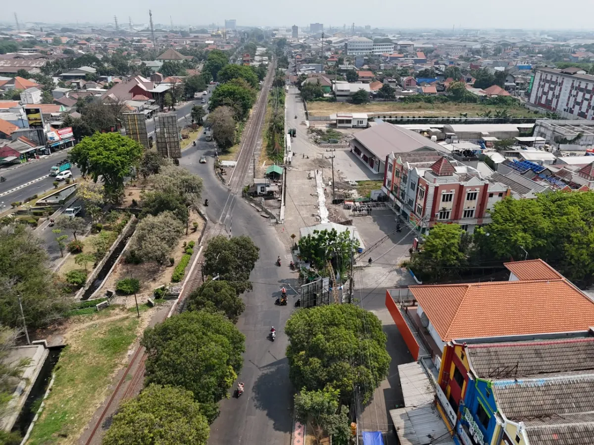 Baca juga : Kado Tahun Baru 2027, Jalur Frontage Road Buduran Siap Tuntas dan Bebas Macet