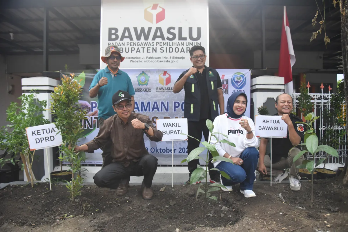 Baca juga : Integritas Bebas Kemunafikan, Wabup Sidoarjo Tanam Pohon Manggis di Kantor Bawaslu