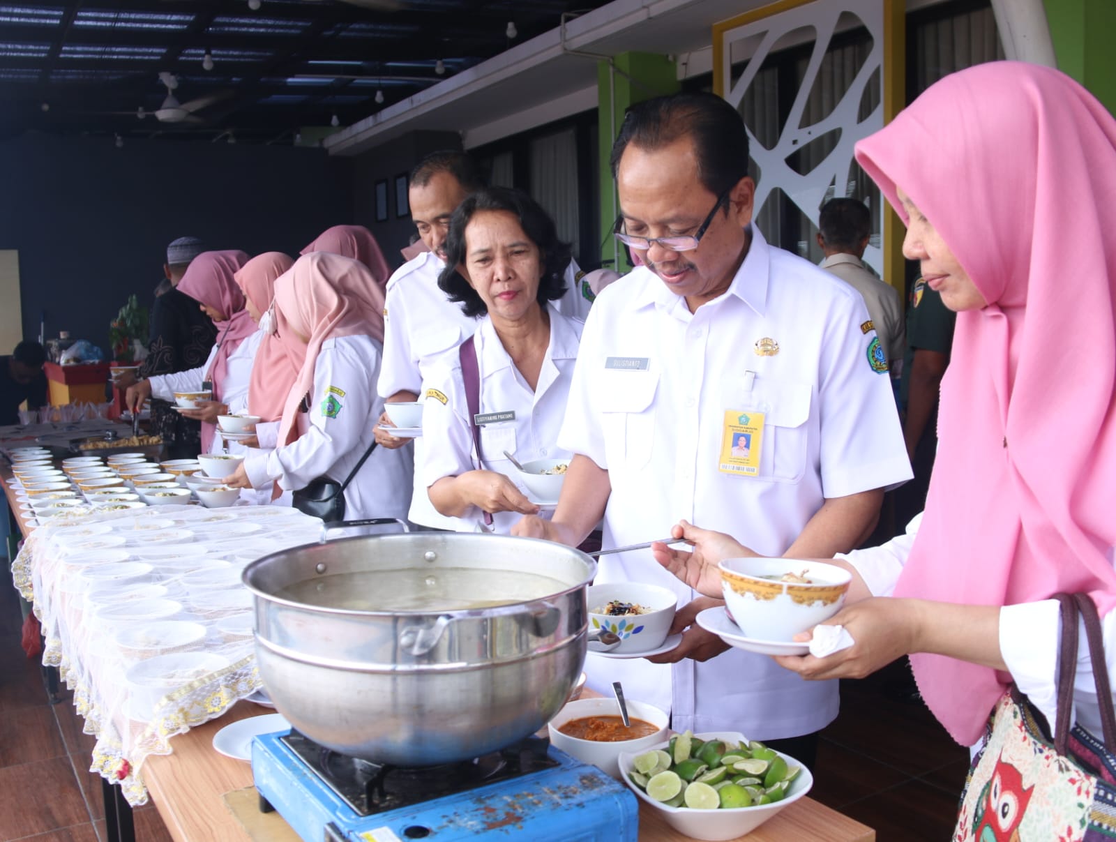 DELTA RASA - KPRI Delta Makmur resmi membuka layanan dalam unit usaha baru yakni Delta Rasa Kuliner yang berada di lantai 2 Gedung KPRI Delta Makmur, Rabu (21/02/2024).