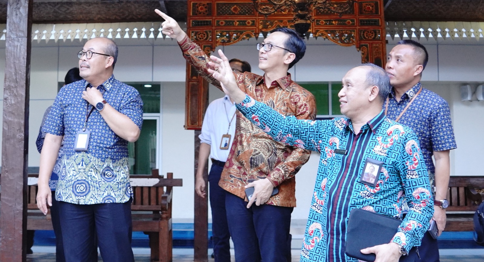 SIDAK - Anggota Dewan Pengawas (Dewas) dari unsur tokoh masyarakat, Ibnu Naser Arrohimi melakukan kunjungan pengawasan lapangan khusus ke Rumah Sakit Umum Daerah (RSUD) R T Notopuro Sidoarjo, Selasa (10/09/2024).