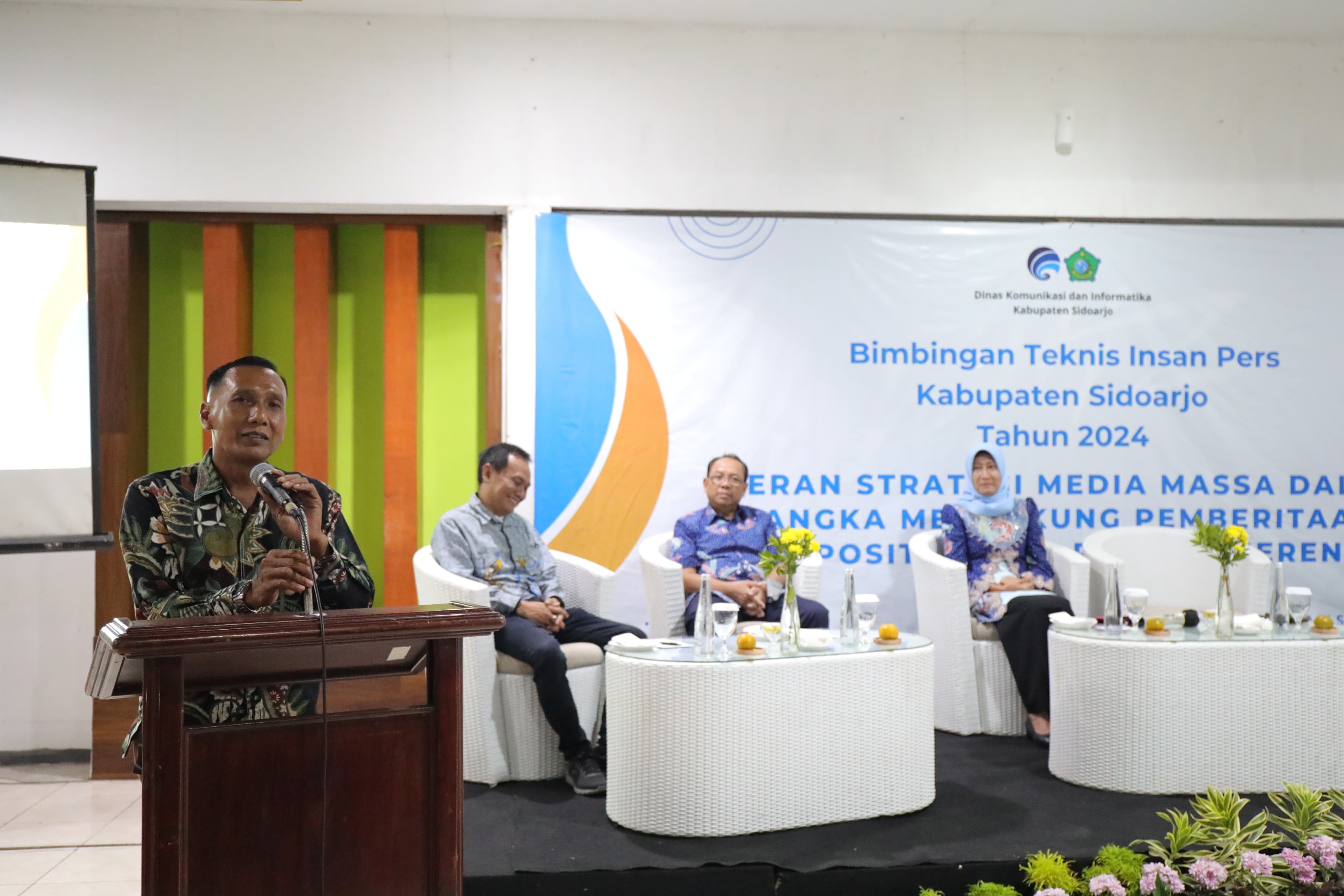 BIMTEK - Kepala Dinas Kominfo Pemkab Sidoarjo, Noer Rochmawati saat Bimbingan Teknis (Bimtek) di Grand Whiz Hotel Trawas, Mojokerto, Jumat (20/09/2024) malam.