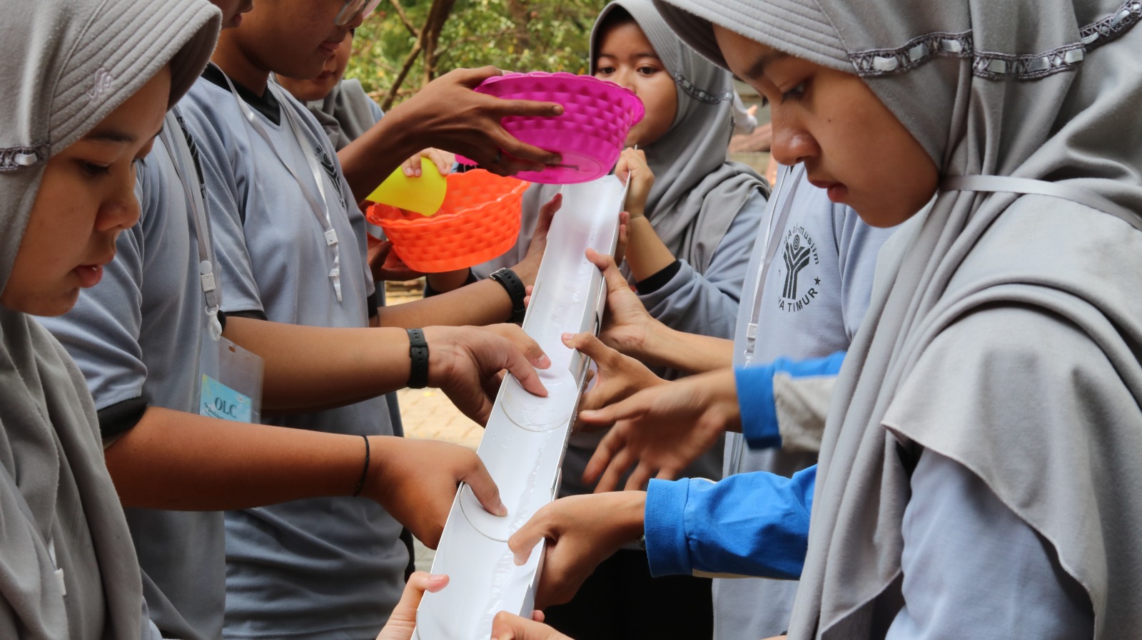 PELATIHAN - Organisasi Siswa Intra Sekolah (OSIS) SMA Al Muslim menggelar kegiatan Organization Leader Camp (OLC) untuk anggota OSIS di SMA Al Muslim di Barack Trawas, Mojokerto (21/09/2024).