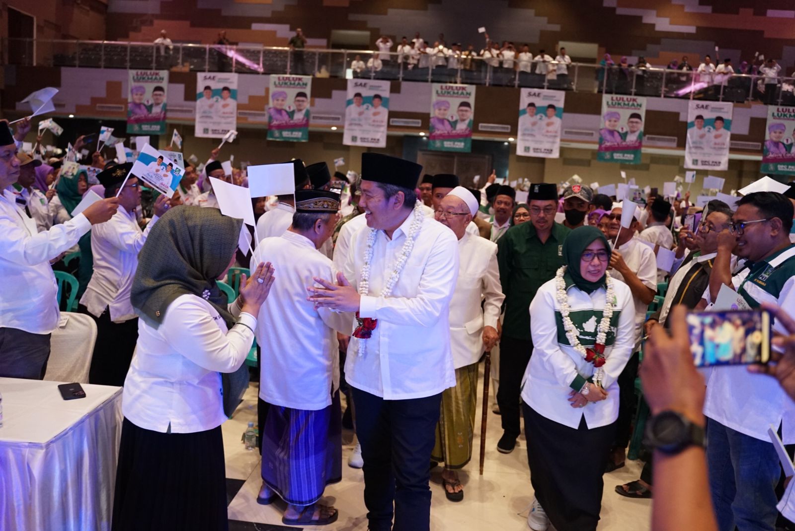PEMENANGAN - DPC PKB menggelar Dialog Kebangsaan dan Konsolidasi Pemenangan menghadirkan Cagub Jatim Luluk Nur Hamidah serta Cabup dan Cawabup, Achmad Amir Aslichin dan Edy Widodo (SAE) di Gedung Mall Pelayanan Publik (MPP) Sidoarjo, Minggu (29/09/2024).