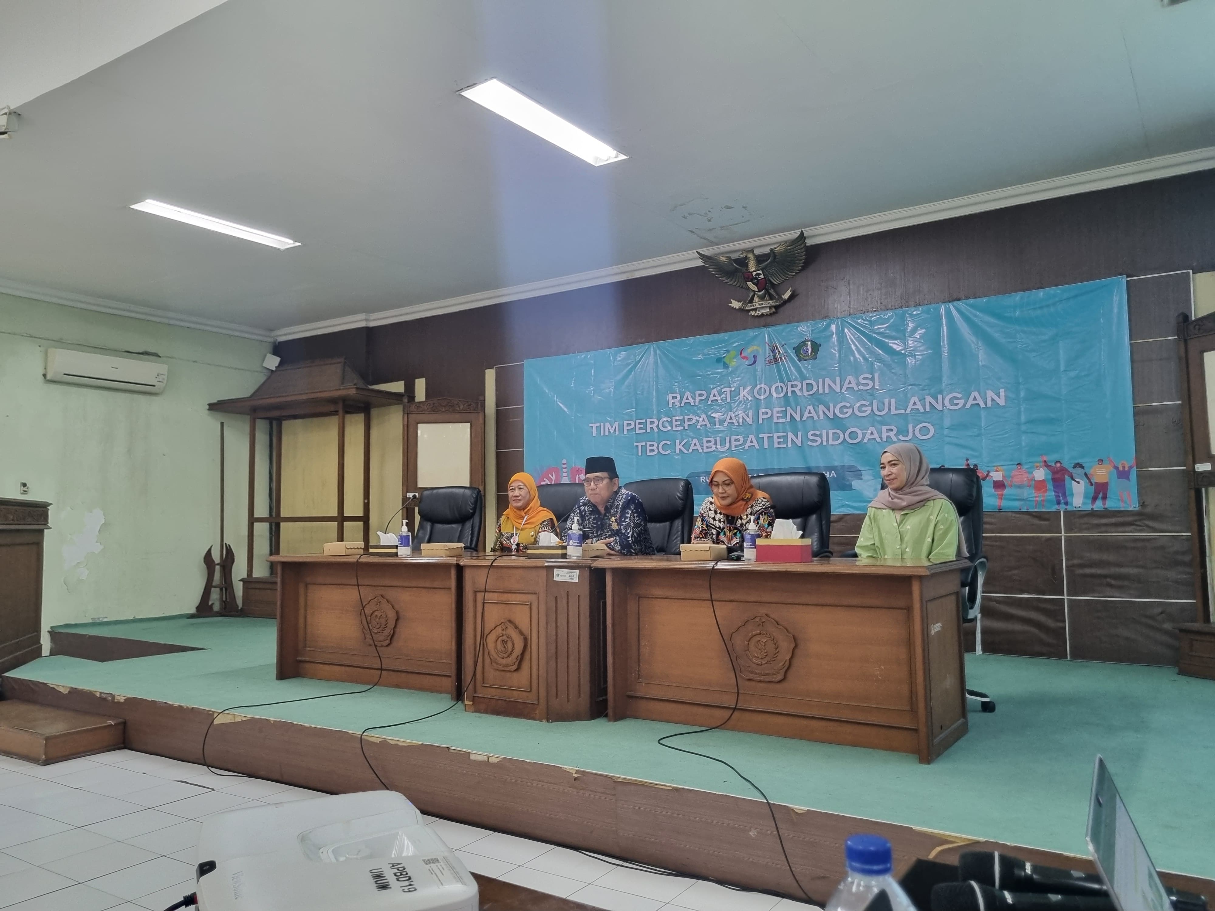 TBC - Pemkab Sidoarjo menargetkan mampu eliminasi Tuberkulosis (TBC) di Tahun 2028 atau lebih cepat 2 tahun dari target nasional untuk mencapai tujuan menerapkan strategi pentahelix dengan kolaborasi lintas sektoral, Selasa (29/10/2024).