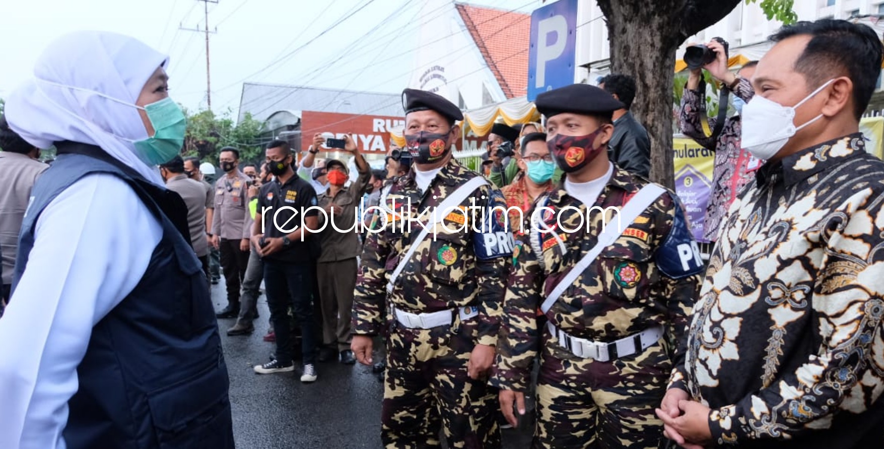 DOAKAN - Pj Bupati Sidoarjo, Hudiyono mengajak warga Sidoarjo mendoakan Gubernur Jatim, Khofifah Indar Parawansa agar segera sembuh dari terpapar Covid-19, Sabtu (02/01/2021).