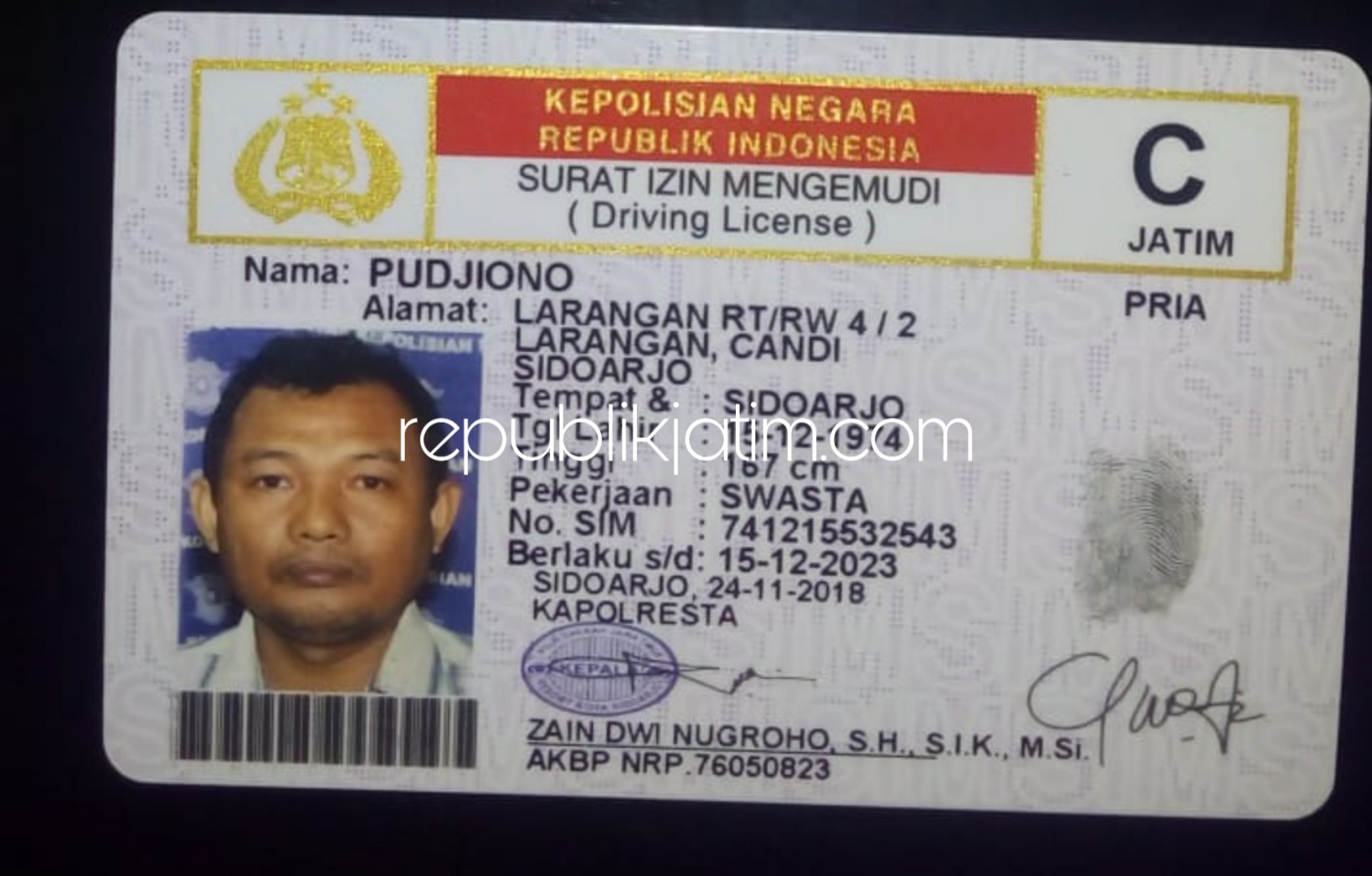 MENINGGAL - Pengendara ojek online (Ojol) yang tertabrak KA Jenggela di perlintasan KA tak berpalang pintu akhirnya meninggal di RSUD Sidoarjo karena luka yang dideritanya, Kamis (03/01/2019) sore.