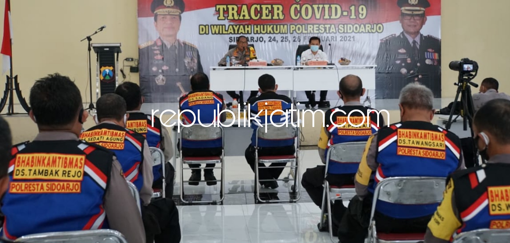 PELATIHAN - Sebanyak 349 Bhabinkamtibmas di wilayah Sidoarjo digembleng soal penanganan dan pencegahan penyebaran Covid-19 di Aula Polresta Sidoarjo, Rabu (24/02/2021).