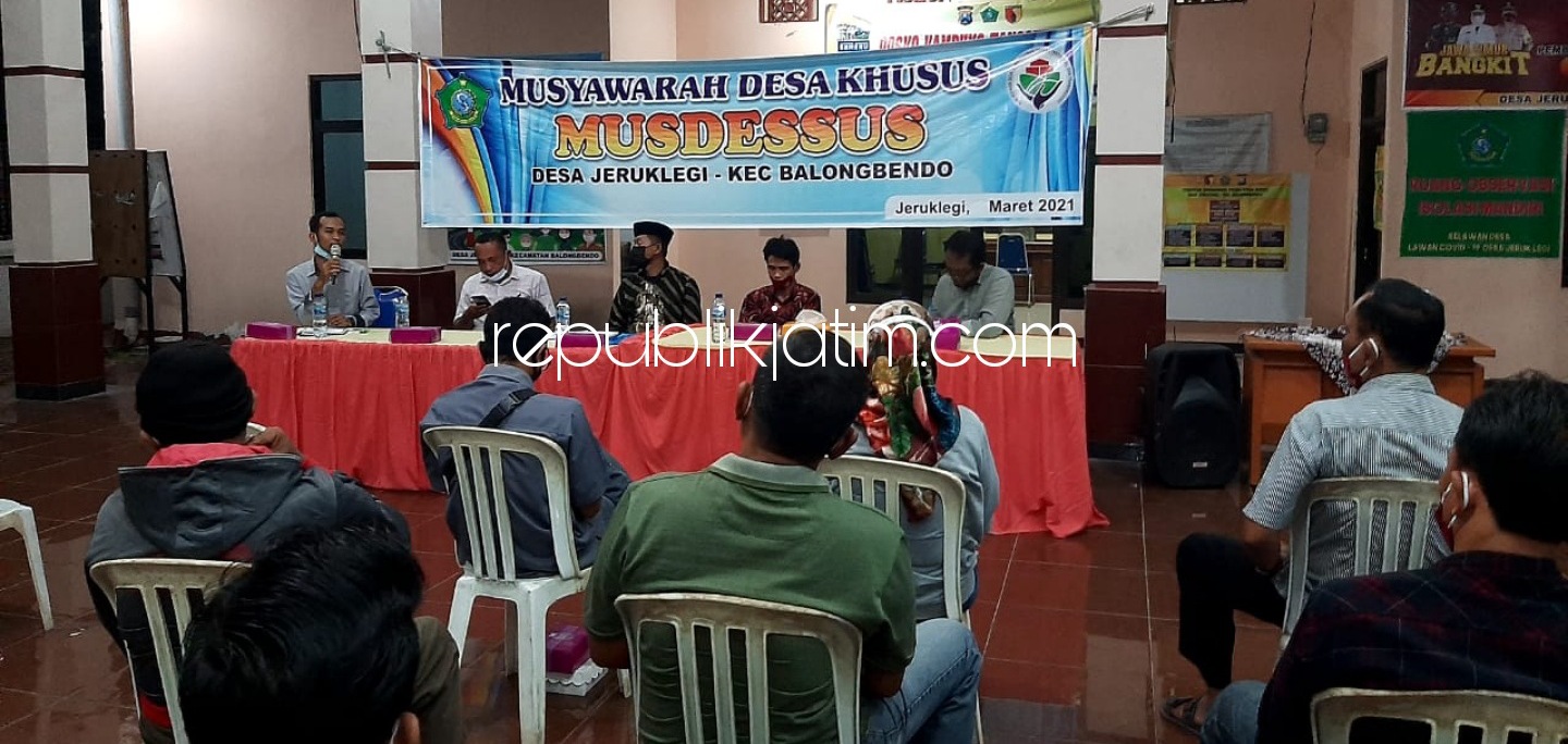 MUSDESUS - Pemerintah Desa Jeruklegi, Kecamatan Balongbendo menggelar Musyawarah Desa Khusus (Musdesus) bersama RT, RW, BPD, Pendamping Desa dan Pendamping lokal desa, Selasa (16/03/2021) malam.