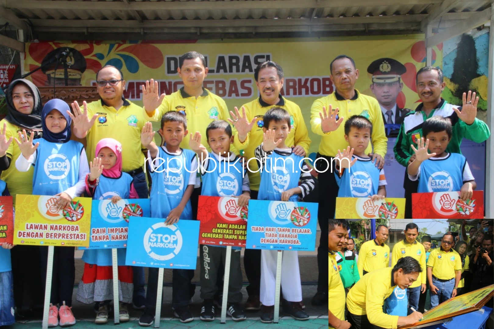 BEBAS - Kapolresta Sidoarjo, Kombes Pol Zain Dwi Nugroho dan Wabup Sidoarjo, Nur Ahmad Syaifuddin meresmikan Kampung Bebas Narkoba RT 23, RW 07, Kelurahan Sekardangan, Kecamatan/Kabupaten Sidoarjo, Sabtu (30/03/2019).