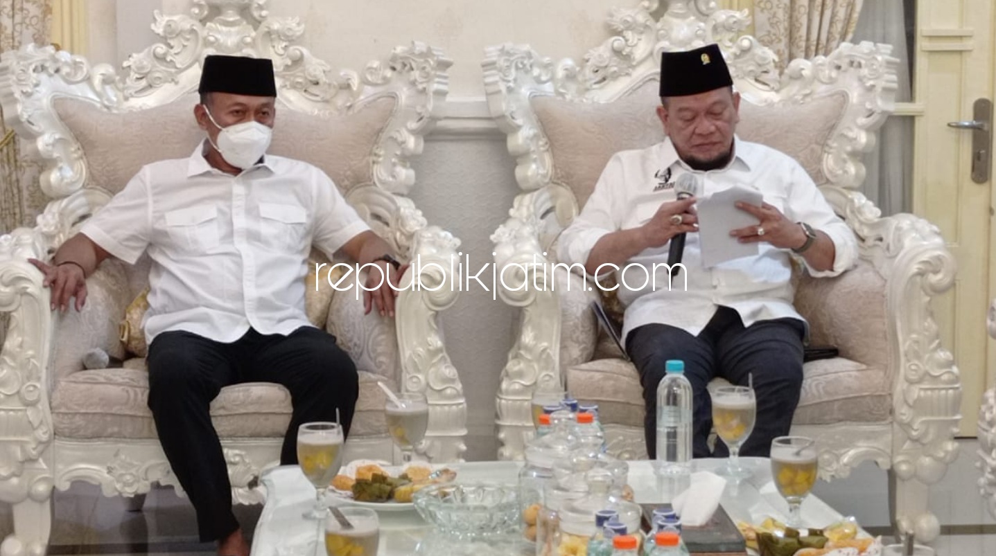 KUNKER - Bupati Ponorogo, Sugiri Sancoko saat menerima Kunjungan Kerja (Kunker) Ketua DPD RI, La Nyala Mataliti di Rumah Dinas (Rumdin) Pringgitan, Selasa (20/04/2021) petang. 