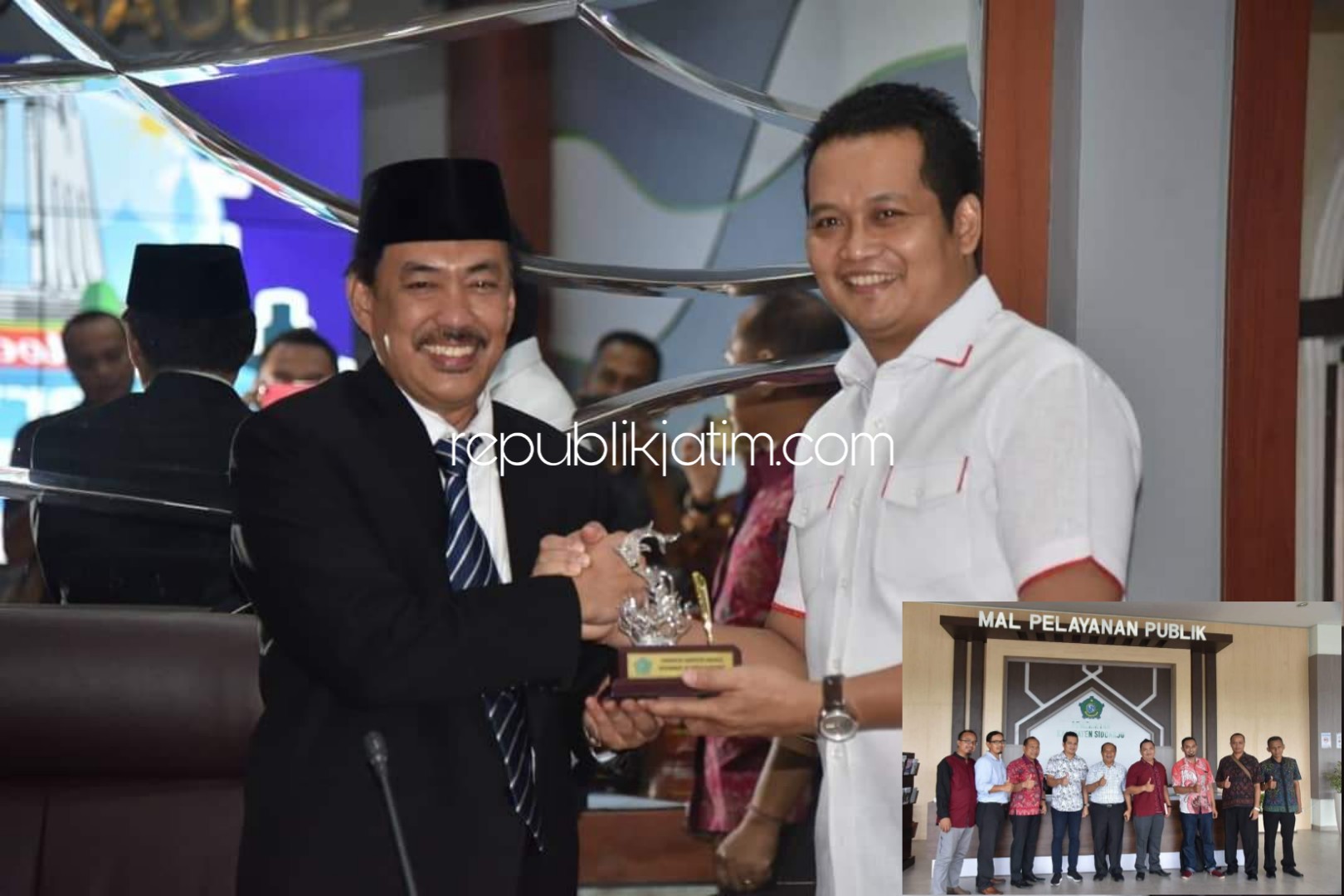 KUNJUNGAN - Wabup Sidoarjo, Nur Ahmad Syaifuddin menerima rombongan Wabup Jambrana, I Made Kembang Hartawan beserta tim SPBE Jembrana di ruang Command Center Sidoarjo, Kamis (02/05/2019).