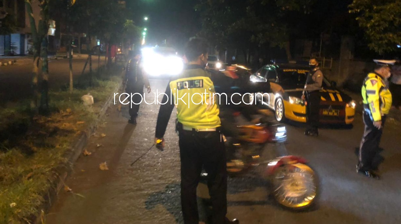 BALAP LIAR - Ratusan Pembalap liar diringkus petugas Polres Ponorogo dengan rata-rata para jokinya masih berusia remaja dan di bawah umur, Minggu (02/05/2021) dini hari. 