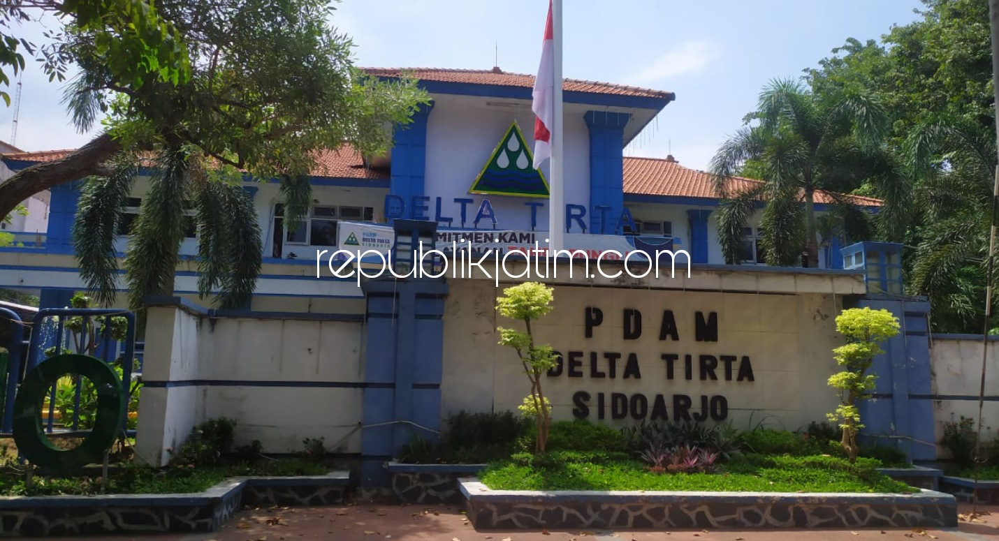 PDAM - Pansel Penerimaan Empat Jajaran Direksi PDAM Delta Tirta Sidoarjo menseleksi 65 pendaftar hingga tersisa 40 orang untuk mengikuti tes UKK, Senin (03/05/2021). 