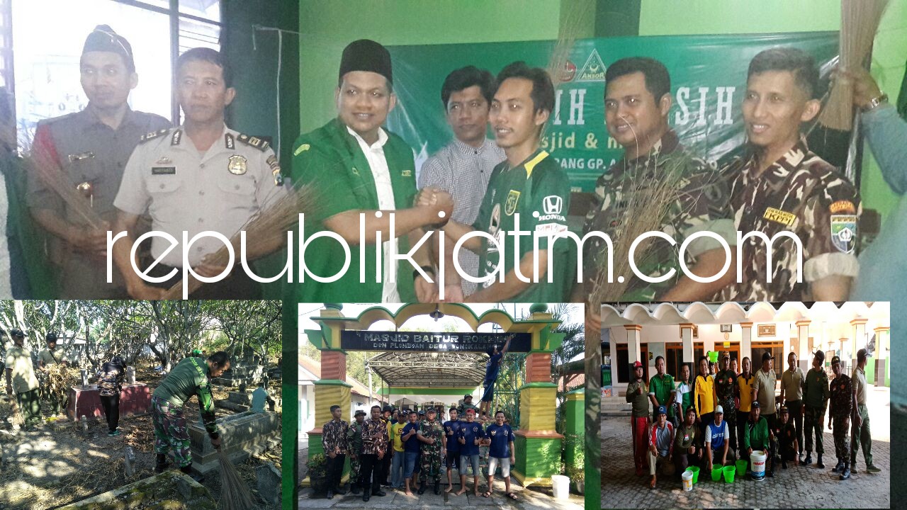 BERSIH-BERSIH - PC GP Ansor Sidoarjo menggelar bersih-bersih masjid, musala dan makam menyambut kedatangan bulan suci Ramadhan bersama Polri, TNI, GM KNPI serta Bonek dan Deltras Mania, Kamis (10/05/2018).
