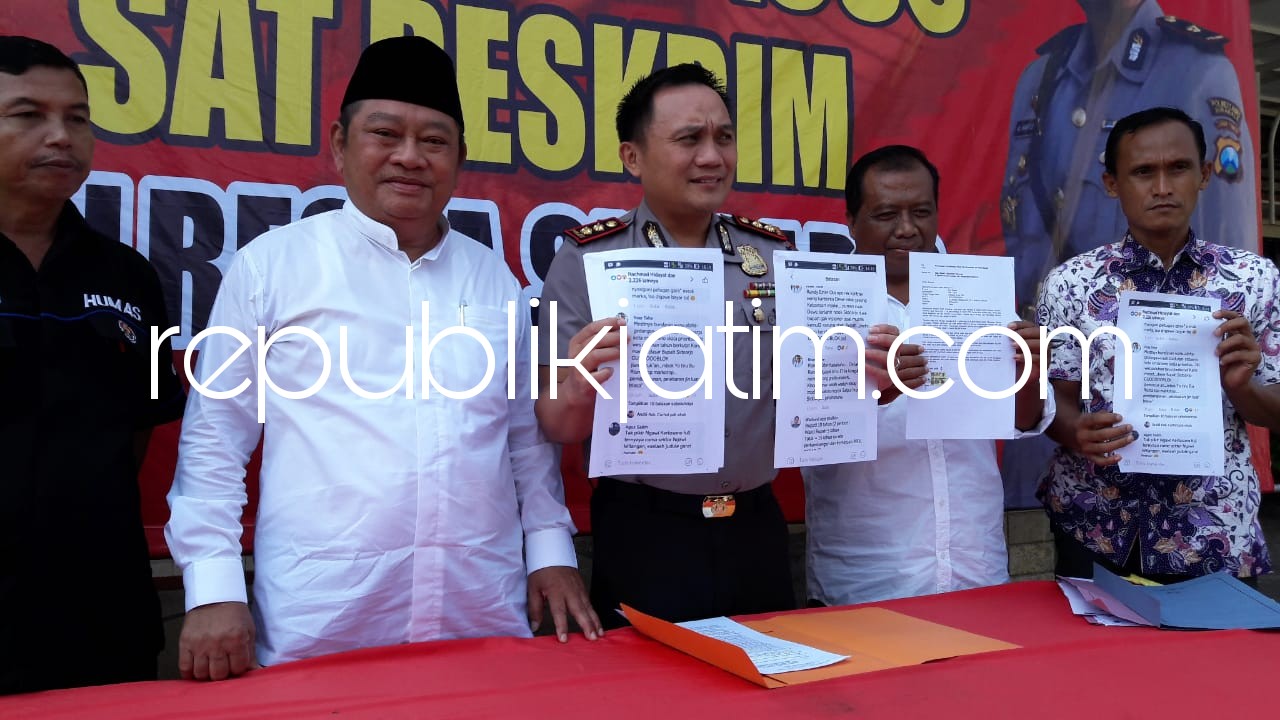 DAMAI - Waka Polresta Sidoarjo, AKBP Pazma Royce memimpin release perdamaian Bupati Sidoarjo, Saiful Ilah dan terlapor, Nur Tehe (Nur Slamet) yang diduga mencemarkan nama orang nomor 1 di Sidoarjo ini, Jumat (18/05/2018).