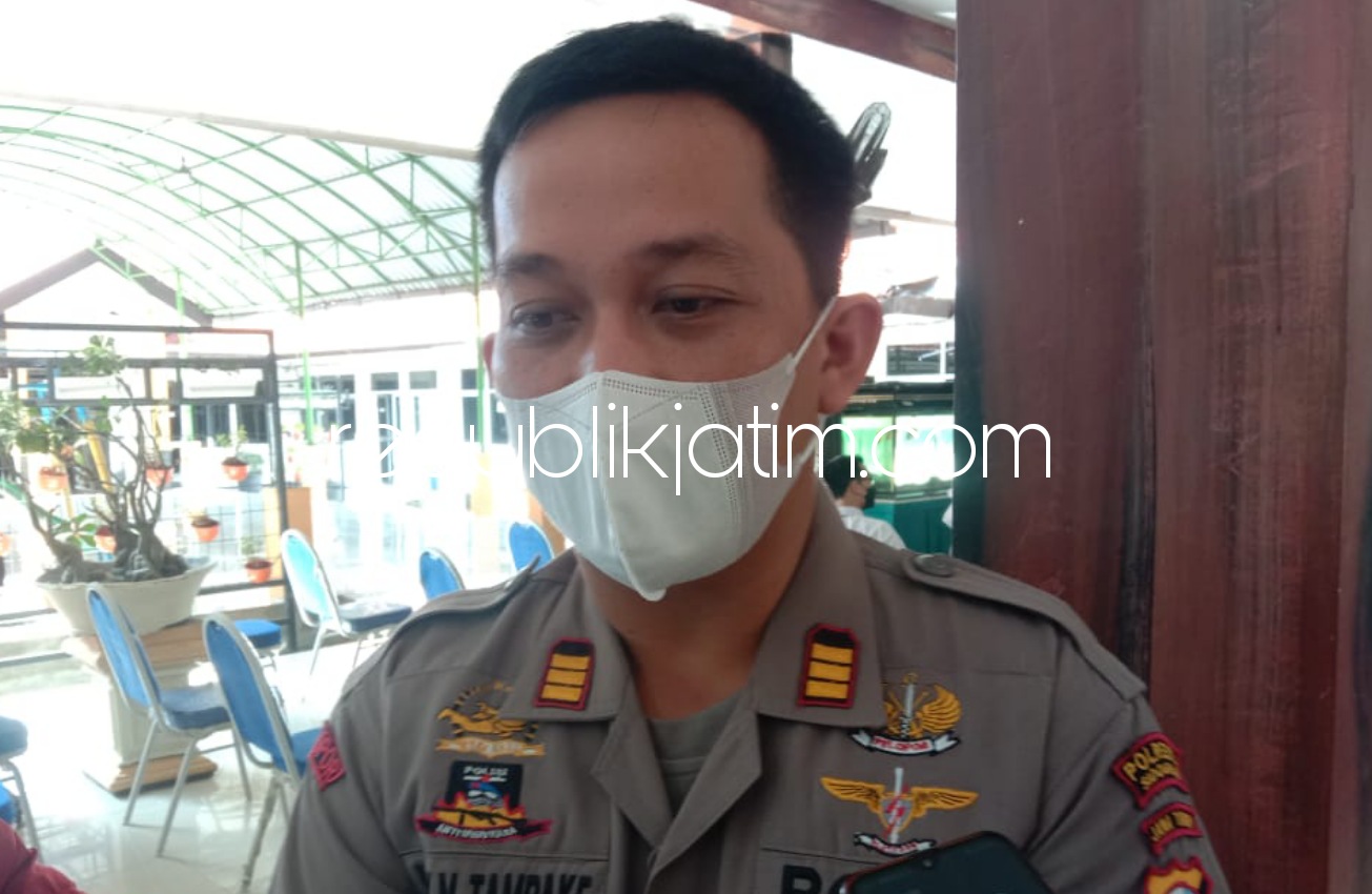 Kapolsek Prambon, AKP Herry Moriyanto Tampake 
