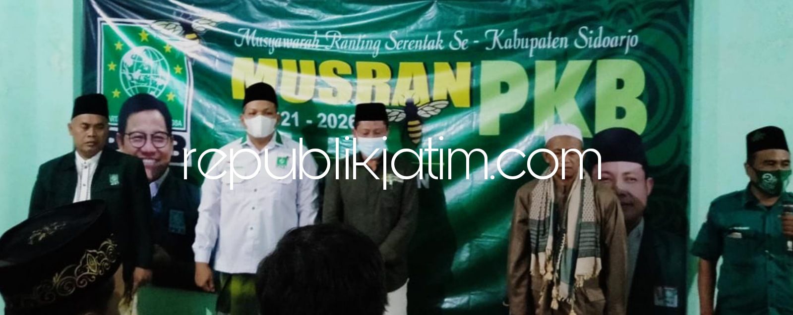 MUSRAN PKB - PAC PKB Prambon saat menggelar Musyawarah Ranting (Musran) PKB bersama anggota Fraksi DPRD Sidoarjo Iswahyudi dan Rizza Ali Faizin sebagai perwakilan tim DPC PKB dan jajaran banom NU, Selasa (15/06/2021) malam.