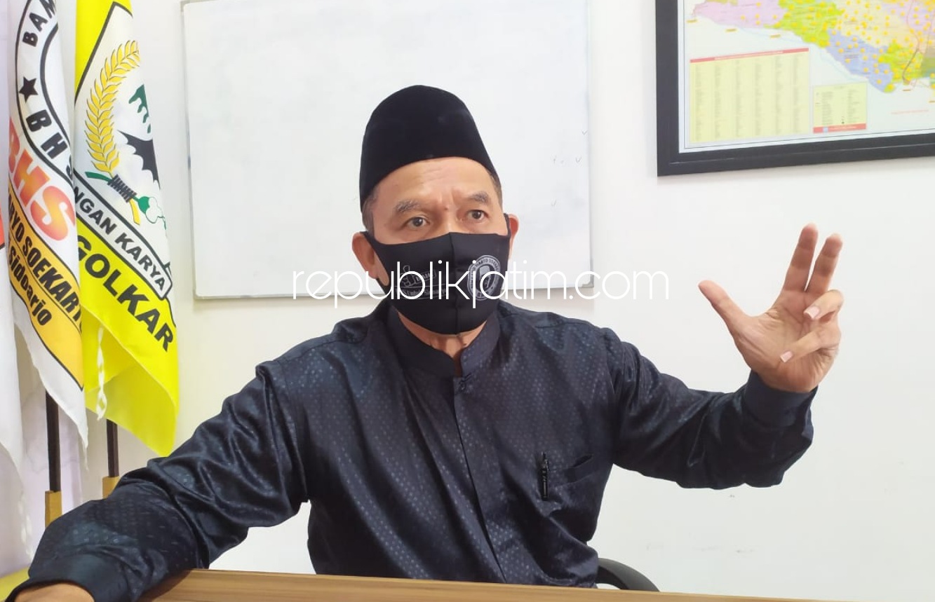 KETERANGAN - Bacabup Sidoarjo, Bambang Haryo Soekartono (BHS) memberikan keterangan pers soal penanganan dan pencegahan penyebaran Covid-19 di Sidoarjo di Media Center BHS, Rabu (08/07/2020).