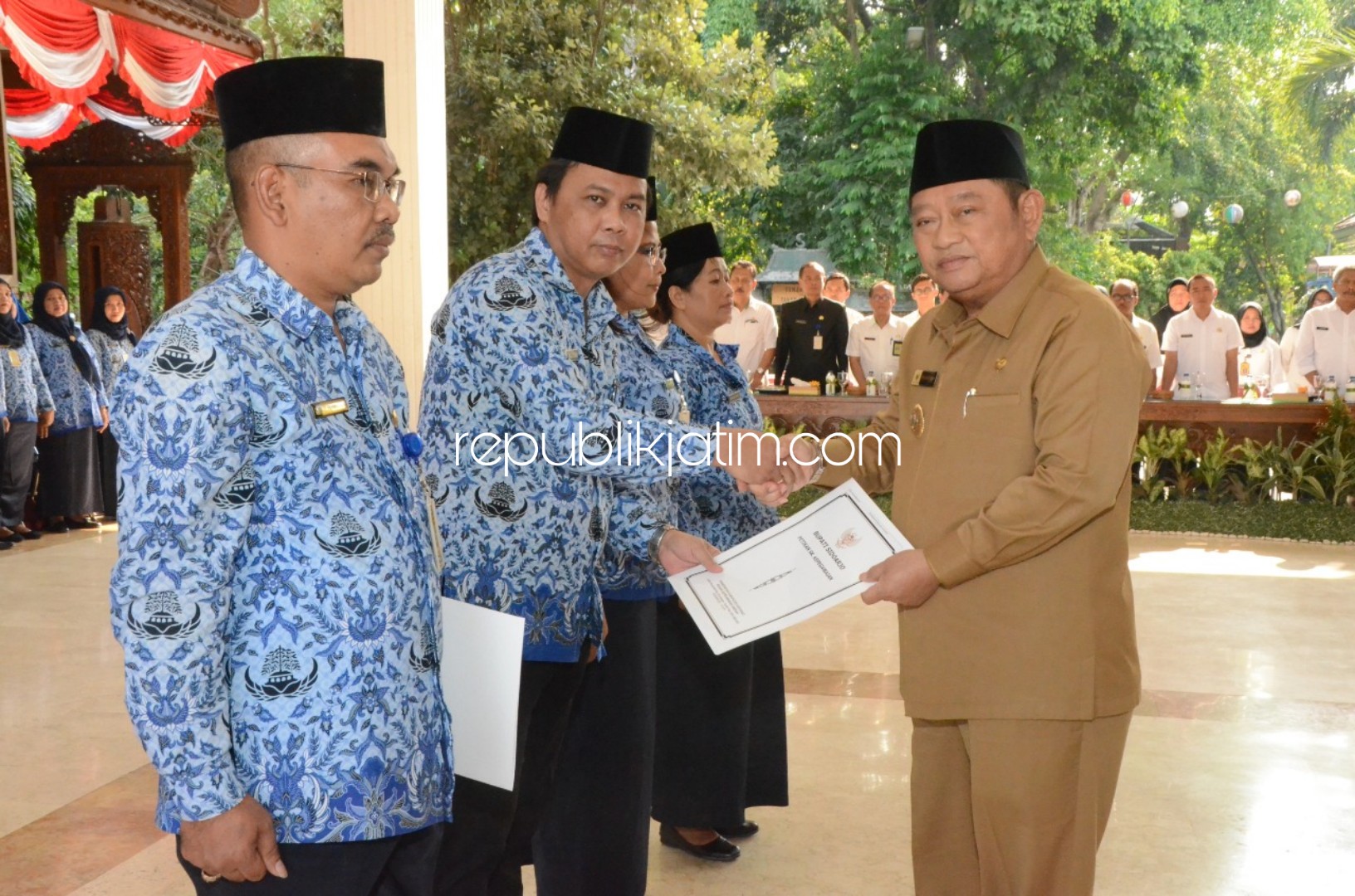 LANTIK - Bupati Sidoarjo, Saiful Ilah melantik 279 pejabat fungsional di Pendopo Delta Wibawa, Rabu (07/08/2019).