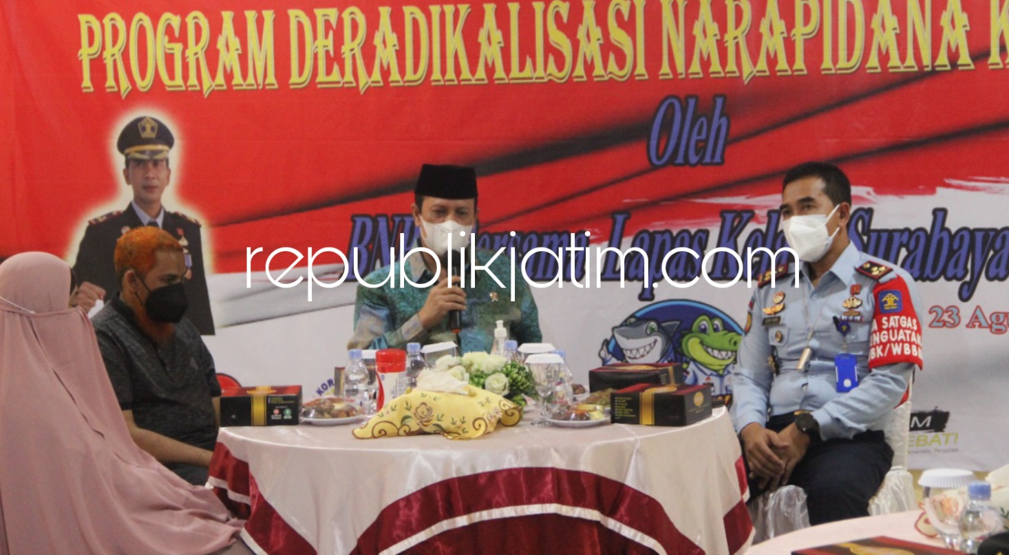 DIALOG - Kepala BNPT Komjen Pol Boy Rafli Amar bertandang ke Lapas I Surabaya di Porong untuk berdialog dengan WBP kasus terorisme, Umar Patek, Senin (23/08/2021).