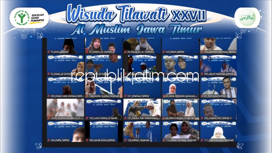 WISUDA - Sebanyak 300 siswa mulai jenjang SD-SMP-SMA Al Muslim mengikuti wisuda tilawati ke XXVII yang dilaksanakan setelah siswa-siswi melaksanakan munaqosyah (ujian) jenjang Al Quran, Tarjamah dan Tahfiz, Sabtu (20/11/2021).