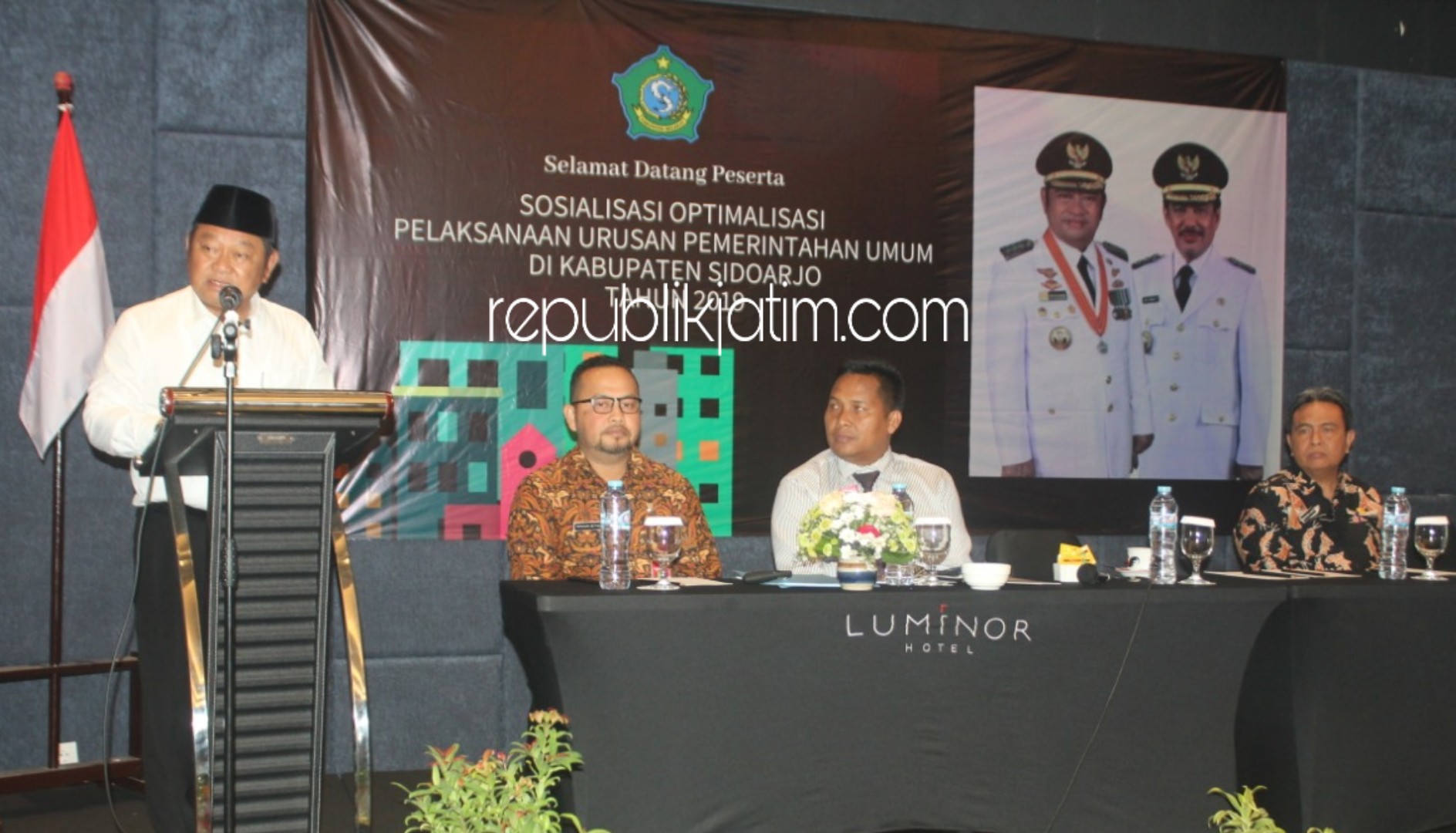 SOSIALISASI - Bupati Sidoarjo, Saiful Ilah membuka Sosialisasi Optimalisasi Pelaksanaan Urusan Pemerintah Umum yang diselenggarakan Pemkab Sidoarjo di Hotel Luminor, Sidoarjo, Kamis (21/11/2019). 