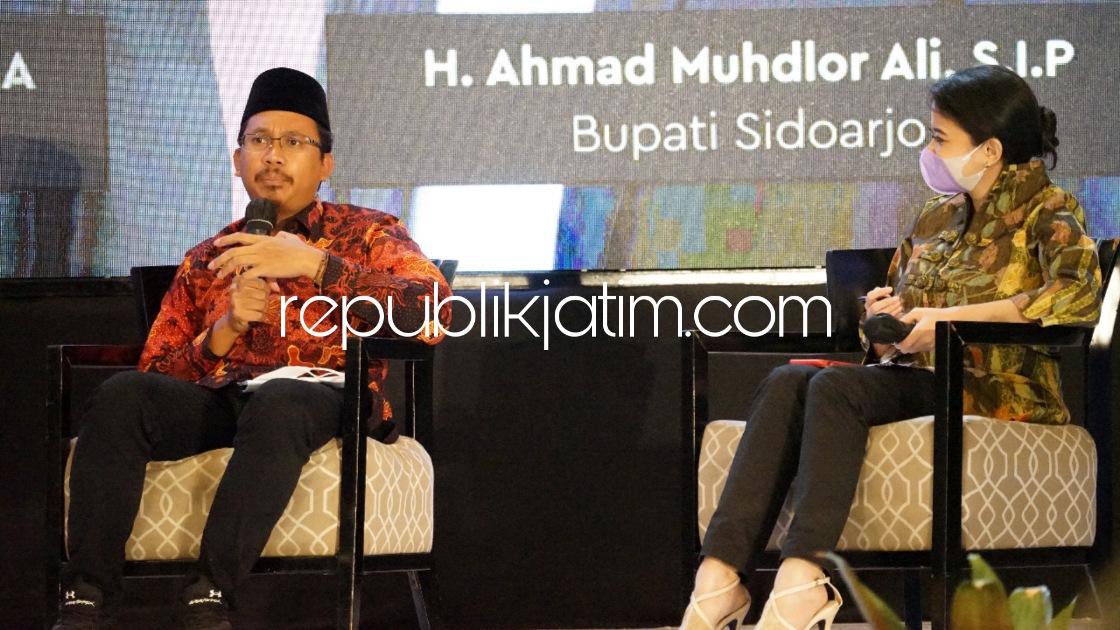 INVESTASI - Bupati Sidoarjo, Ahmad Muhdlor Ali (Gus Muhdlor) terus berupaya meningkatkan investasi di daerahnya dengan presentasi peluang investasi pengelolaan air bersih.