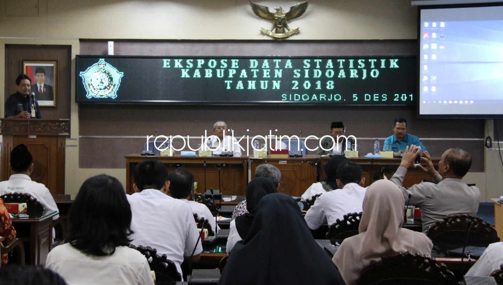 LAUNCHING - Asisten III Bidang Administrasi Umum Kissowo Sidi membuka acara launching aplikasi web dataku Dinas Kominfo, Rabu (05/12/2018).
