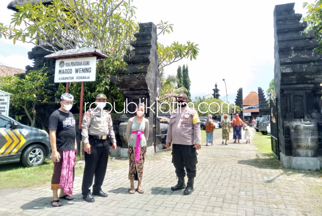 NYEPI - Serangkaian perayaan Hari Raya Nyepi 2022 di Pura Penataran Agung Margowening, Desa Balonggarut, Kecamatan Krembung, Sidoarjo, Kamis (03/03/2022).