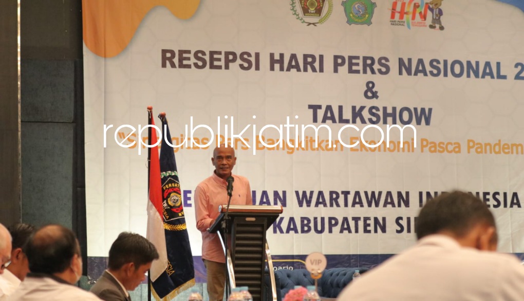 TALK SHOW - Persatuan Wartawan Indonesia (PWI) Kabupaten Sidoarjo menggelar Resepsi Hari Pers Nasional (HPN) Tahun dan Talk Show di Hotel Luminor Sidoarjo, Rabu (22/06/2022).