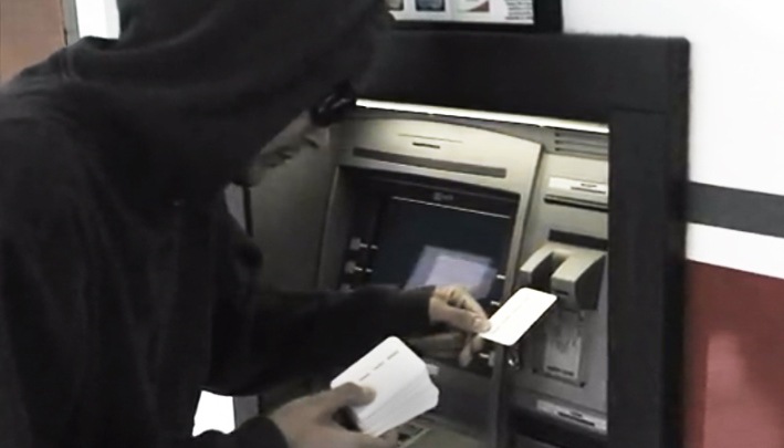 Ilustrasi pembobolan mesin Anjungan Tunai Mandiri (ATM)