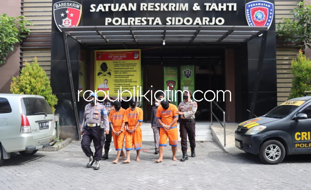 PENCABULAN - Satuan Reskrim, Polresta Sidoarjo berhasil mengungkap tiga perkara tindak persetubuhan atau cabul terhadap anak di bawah umur beserta tiga tersangka dan barang buktinya, Kamis (14/07/2022).